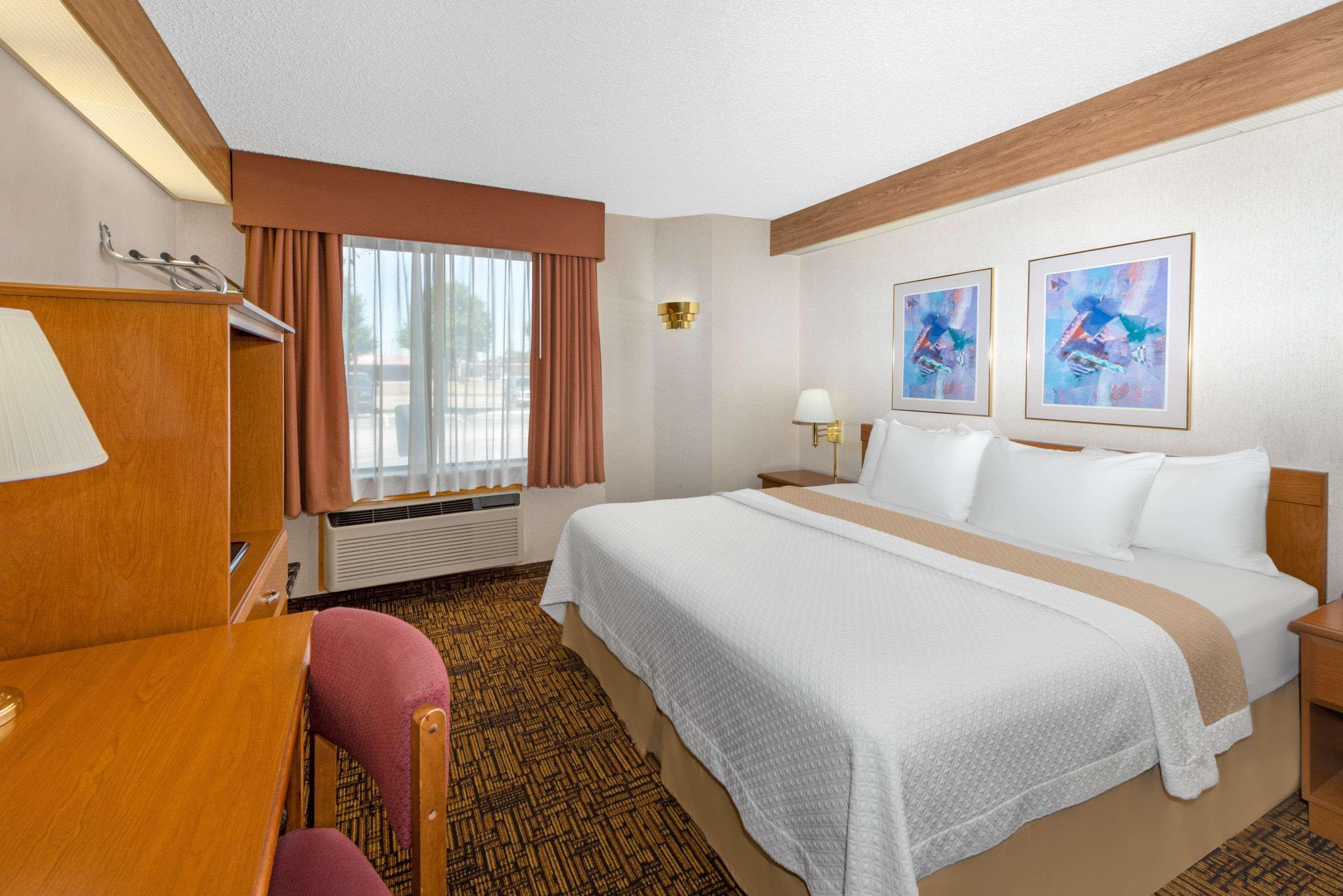 Days Inn By Wyndham Liberal Ks מראה חיצוני תמונה